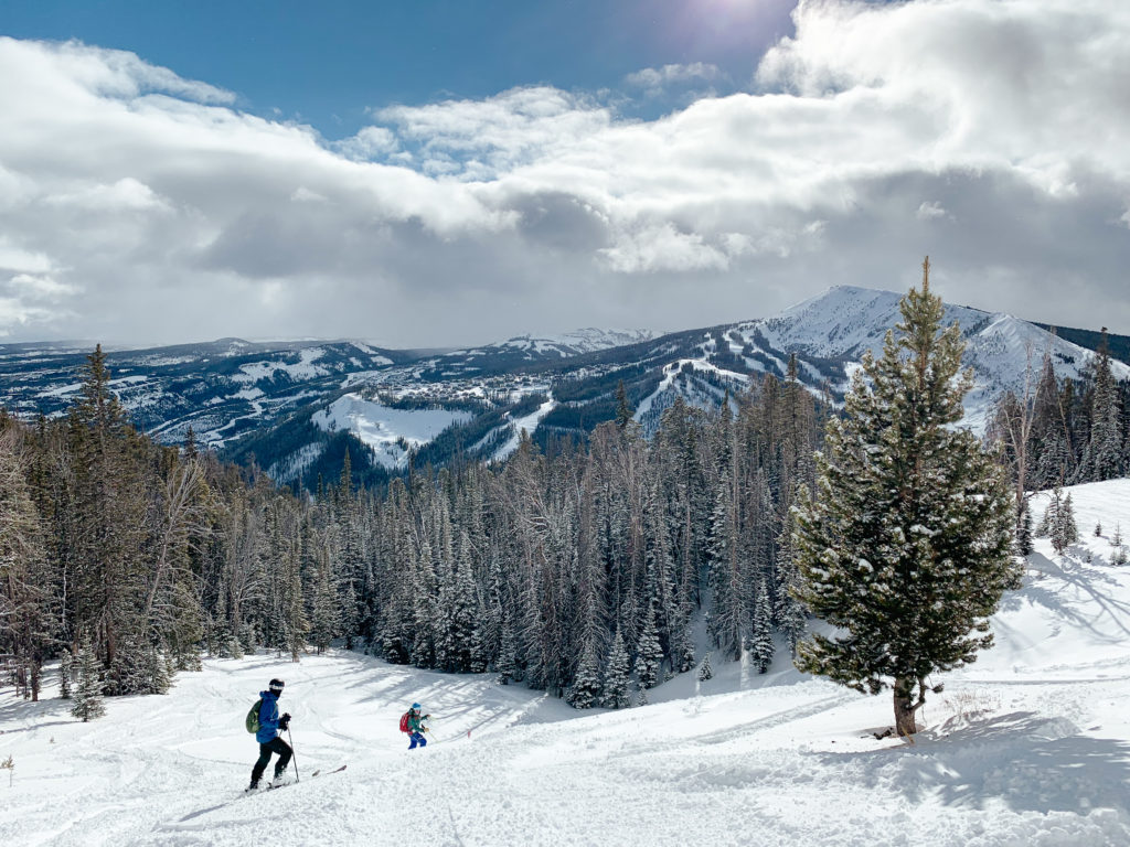 Big Sky Montana Ski Guide look about lindsey travel and lifestyle blog